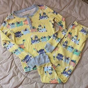 Beaufort Bonnet Co Birthday Train Pajamas